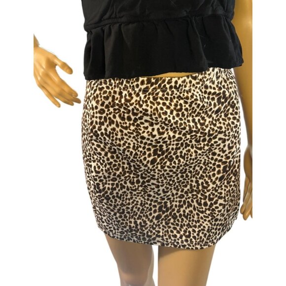 (6 for $25) Shein Leopard Print Stretch Mini Skirt Size Small - Picture 4 of 5